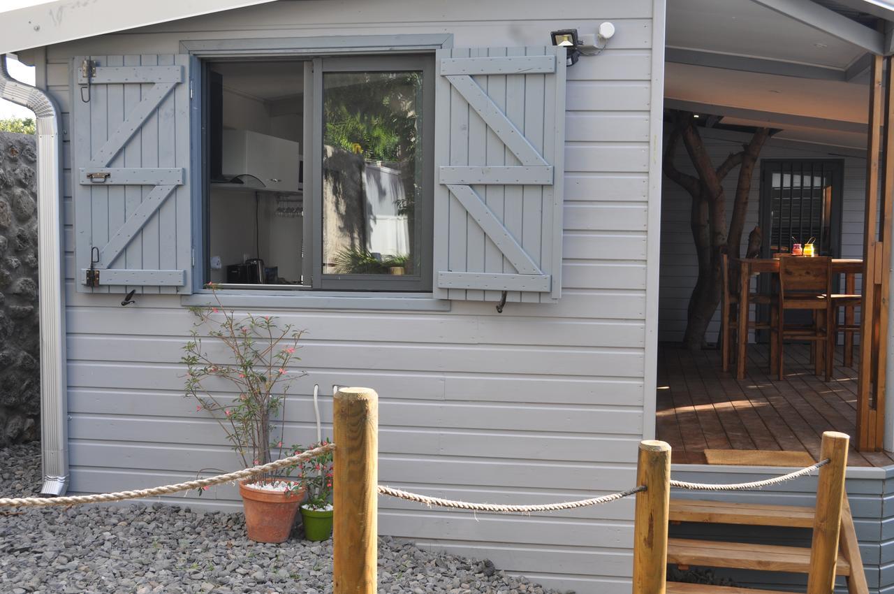Appartamento Ti Joli Caz En Bois Saint-Gilles-les Hauts Esterno foto